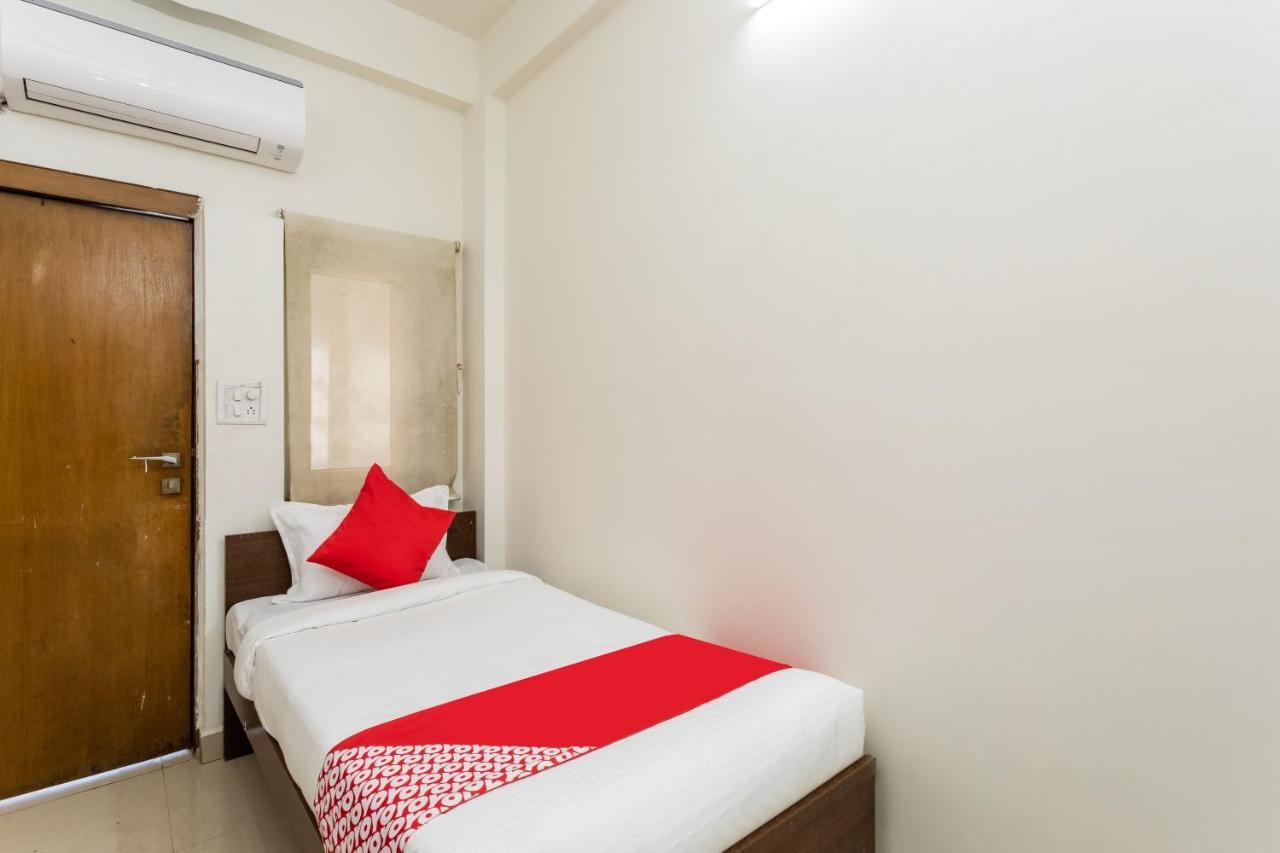 Capital O 47403 Hotel Manjeet Bhopal Exterior foto